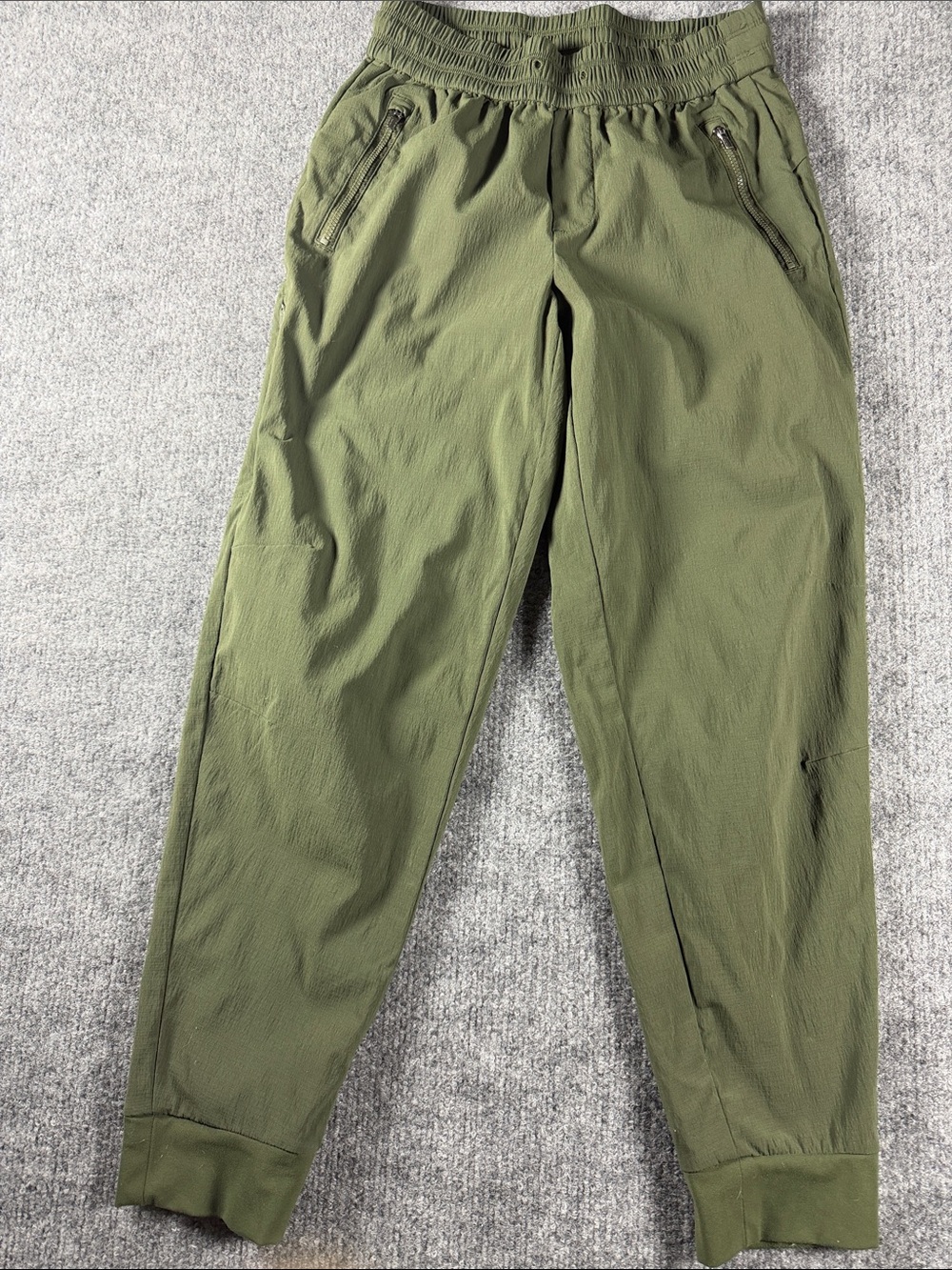 Athleta Trekkie Relaxed Mid Rise Jogger Pants
